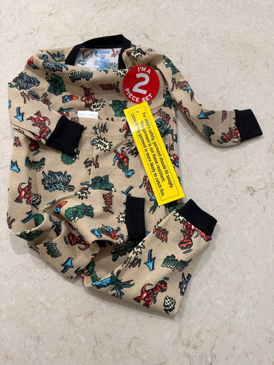 Beige Dino & Monster Print Kids Pajama Set with Black Trim 12M NWOT - Picture 5 of 6